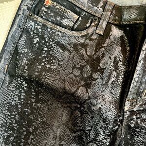 NWT Black snake print jeans HUDSON Mid rise Nico super skinny 32